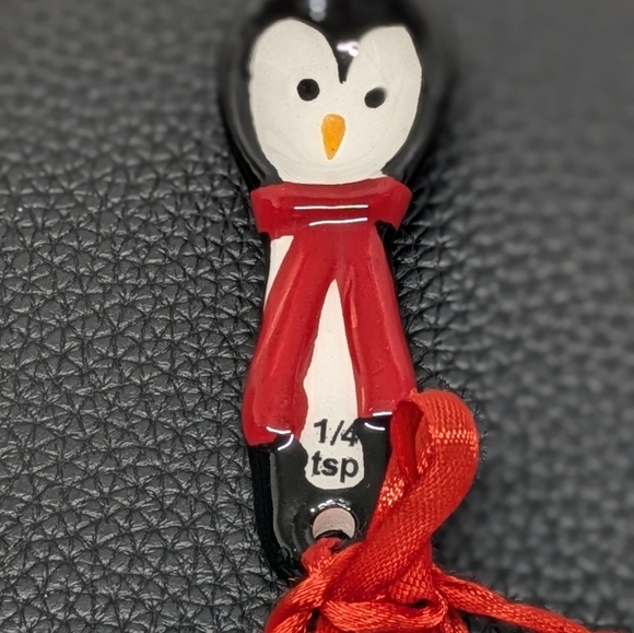 Santa & Friends Christmas Holiday Ceramic Measuring Spoons by Sleigh Bell Bistro - Picture 5 of 6